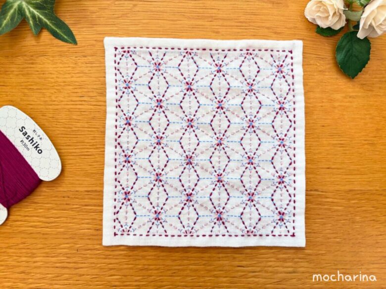 麻の葉の模様の縦にジグザグに縫った写真。