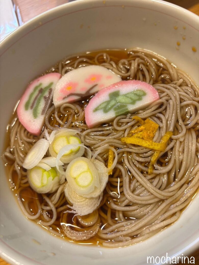 年越しそばの写真。