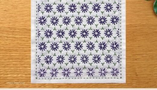 🌼【セリア（Seria）】刺し子ふきん「麻の葉 花」｜3色使いの可憐な花模様