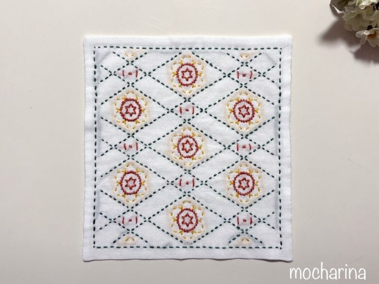 刺し子ふきん「水仙入り菱格子」の裏側の写真。