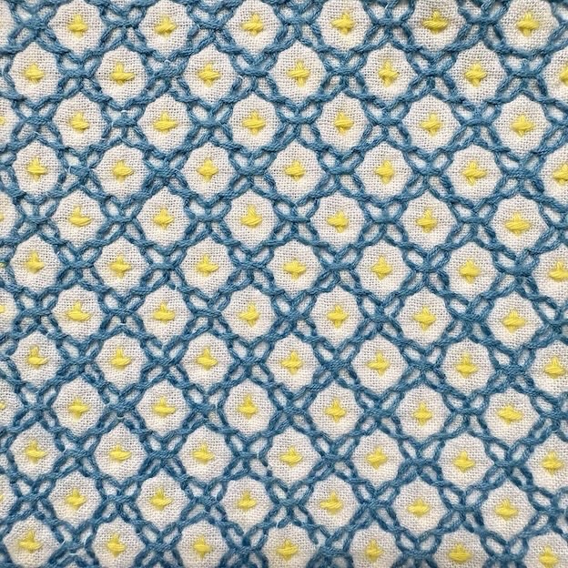 セリアの刺し子ふきん「十字花刺し」の写真。